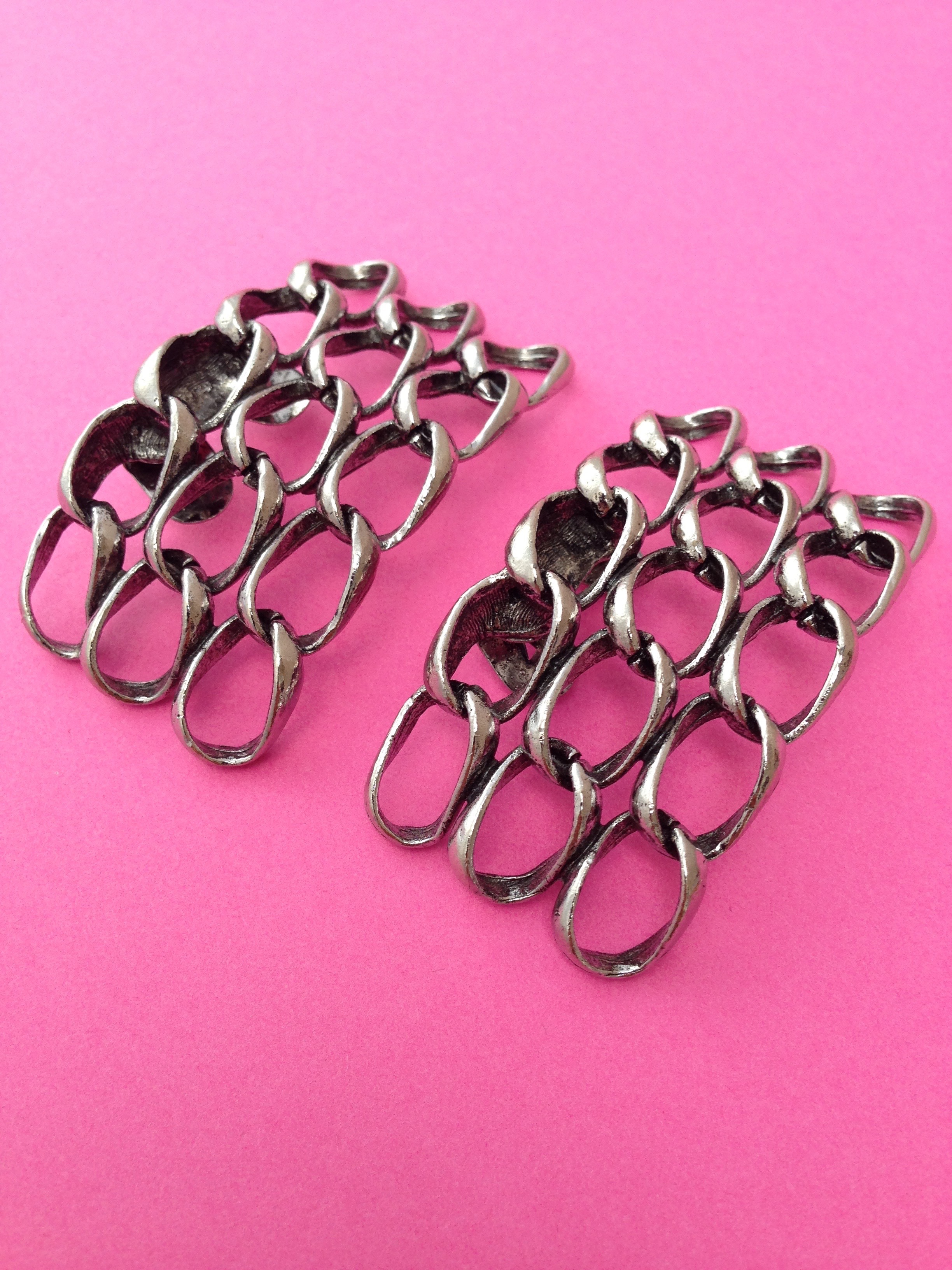 1960s Shoe Clips in Silver Metal - St Cyr Vintage