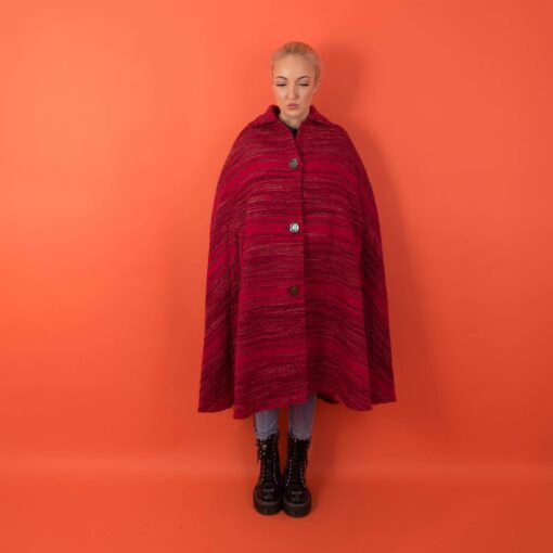 Vintage Arolan Kutomo cape, red wool cape with real shell buttons, made in Finland - One size